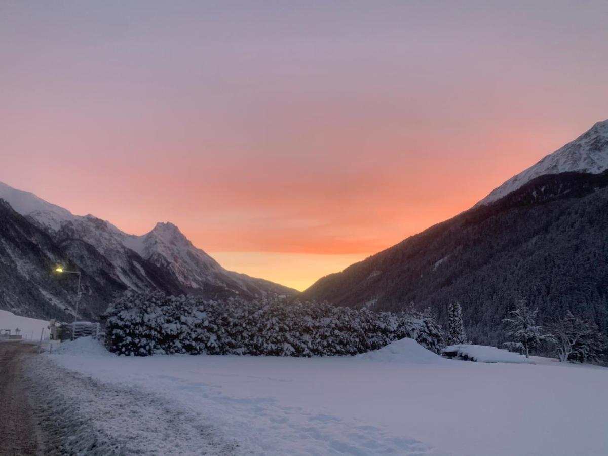 Arlalps Apart Pettneu am Arlberg Luaran gambar